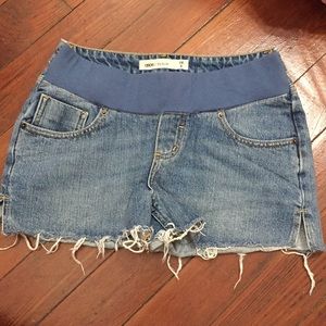ASOS maternity short jeans for sale !